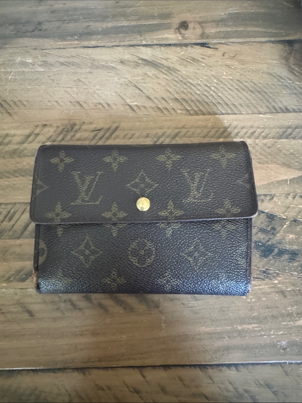 Louis Vuitton Monogram Canvas Trifold Wallet in Brown